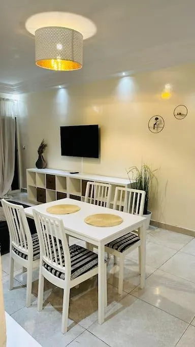 Apartamento F3 Chic Et Cosy Tres Accessible Dakar